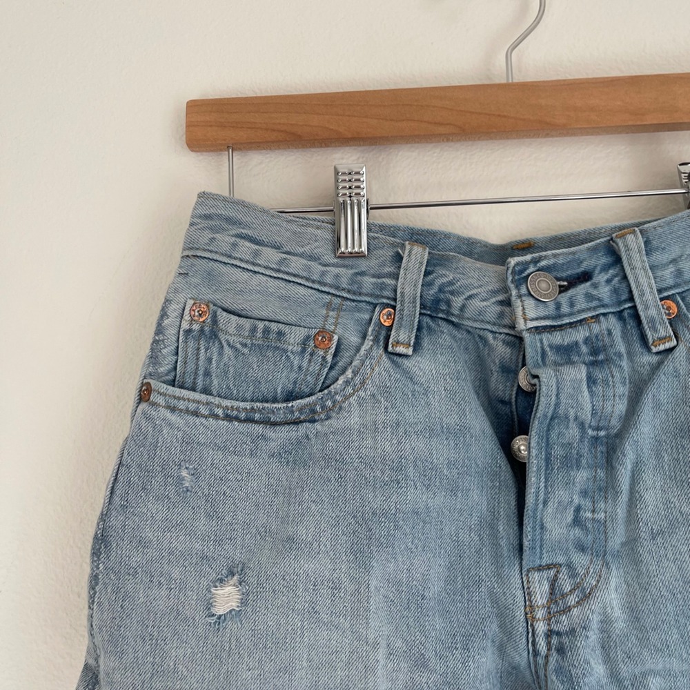 Levi's Cutoff Frayed Hem Distressed Patchwork‎ Shorts Size 25 - Picture 4 of 10